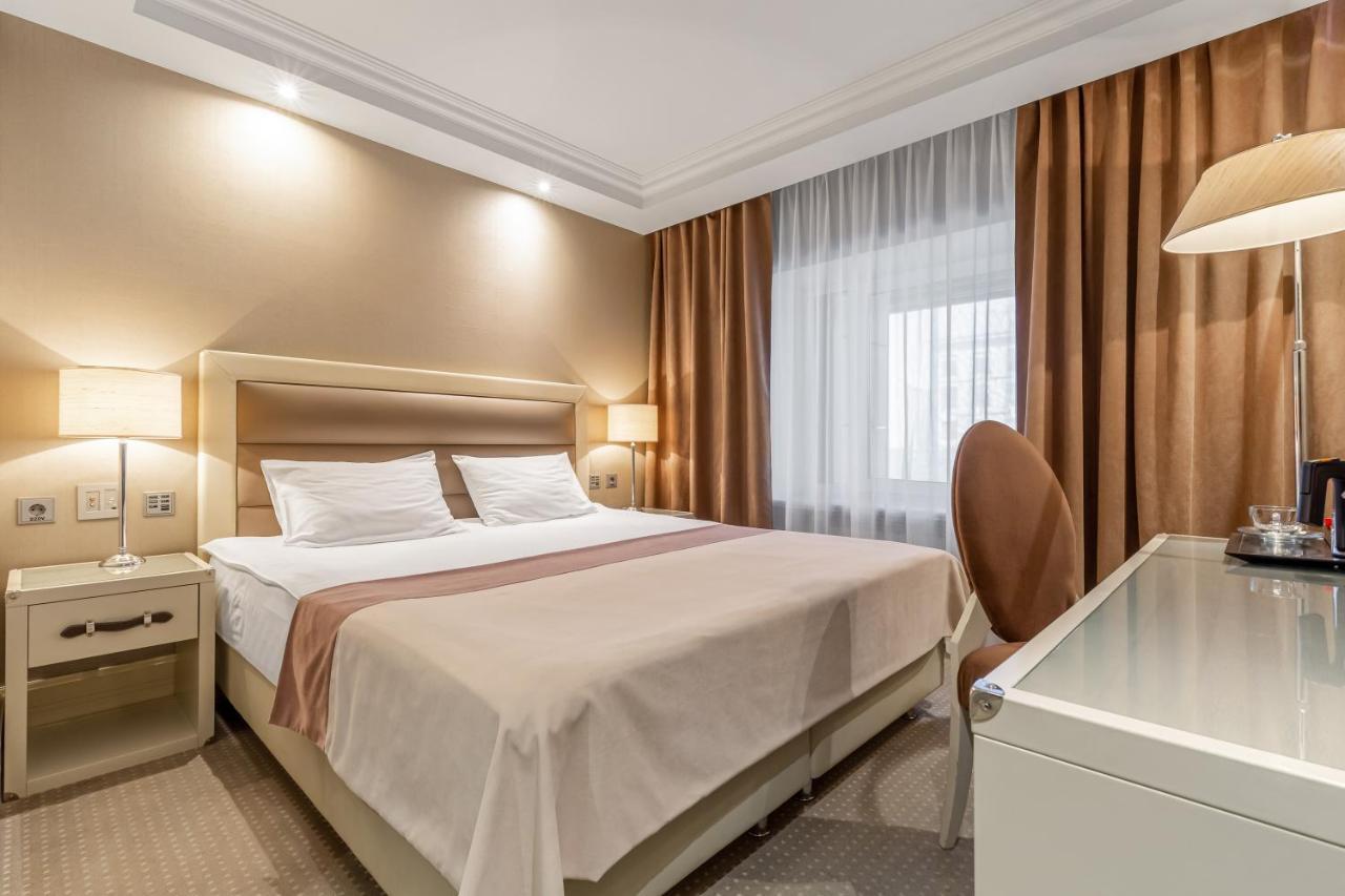 Maidan Palace Hotel Kiev Exterior foto